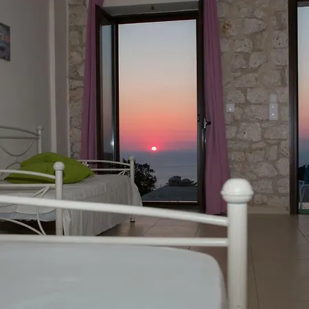 Beautiful Sunset בית הארחה