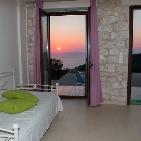 Beautiful Sunset بيت ضيافة Athánion